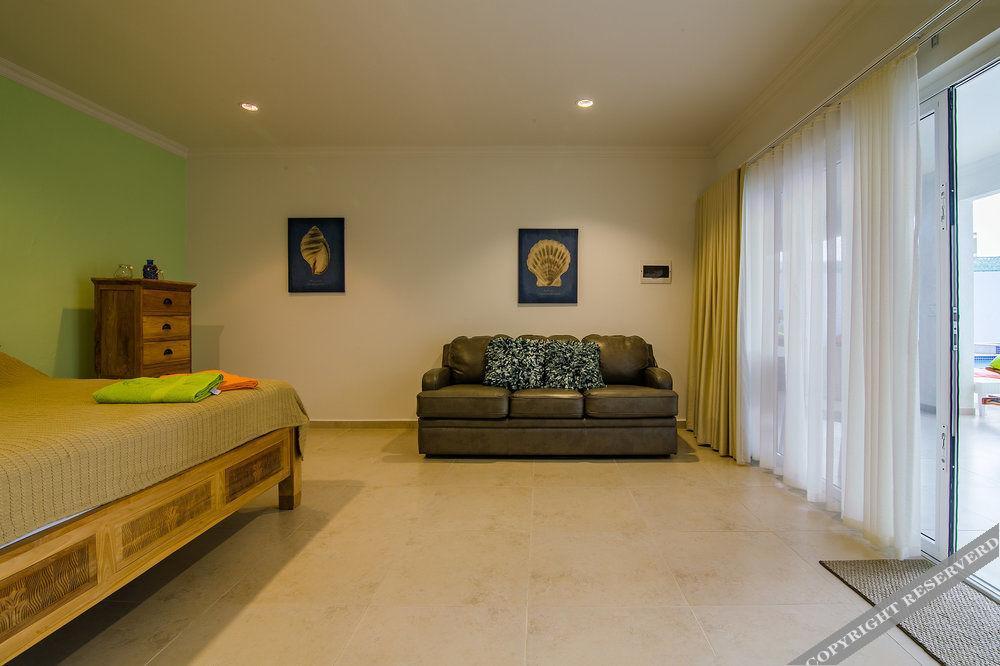 Aruba'S Bakval Suites 外观 照片