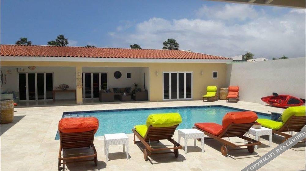 Aruba'S Bakval Suites 外观 照片